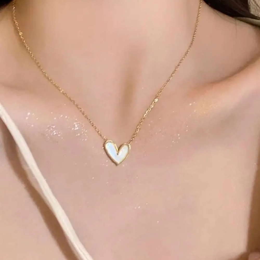 Cute Minimalist White Heart Pendant Necklace, Exquisite Holiday Birthday Gift